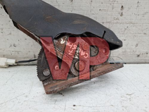 2007 Nissan Cabstar - Handbrake Lever