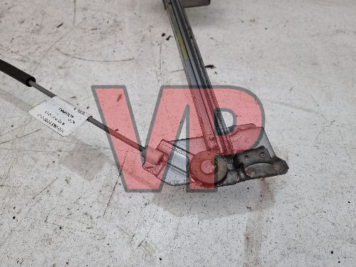 2013 MITSUBISHI FUSO Canter Drivers Right Front Door Window Regulator Motor