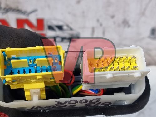 2023 Vauxhall Vivaro Drivers Right Front Door Wiring Loom (19-24) 1,698 Miles
