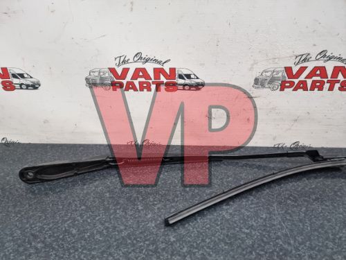 Ford Transit Mk8 - Drivers Right OS Front Wiper Arm (14-On) Genuine