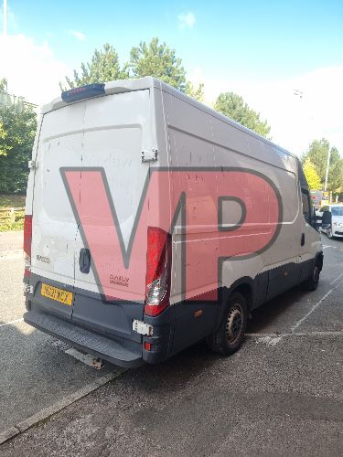 2021 IVECO Daily 2.3 Euro 6 Automatic For Breaking / Parts *Wheel Stud (19-24)