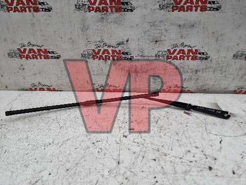 2021 IVECO Daily - Front Wiper Arm NS Left OS Right (2014 -2024)