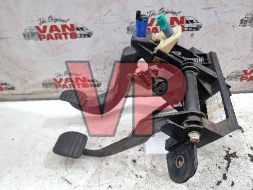 2020 Master Movano NV400 - Brake & Clutch Pedal Box Master Cylinder