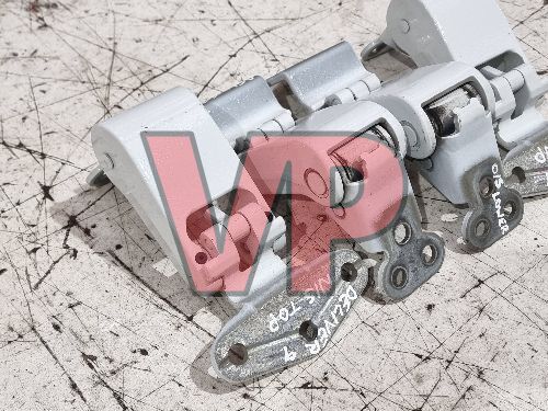 2024 LDV Maxus Deliver 9 Rear Door Hinges Set Left Right White 2,175 Miles!