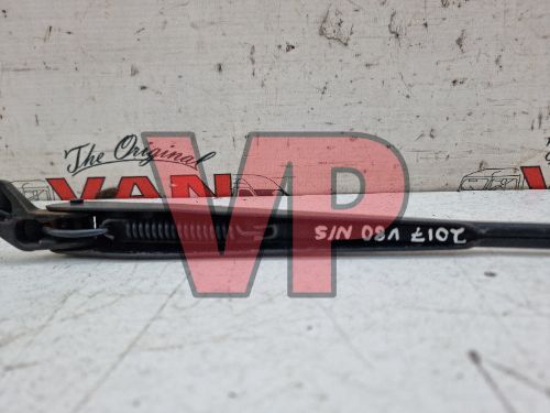 2017 SAIC LDV V80 - Passenger Left N/S Wiper Arm - 37k Miles
