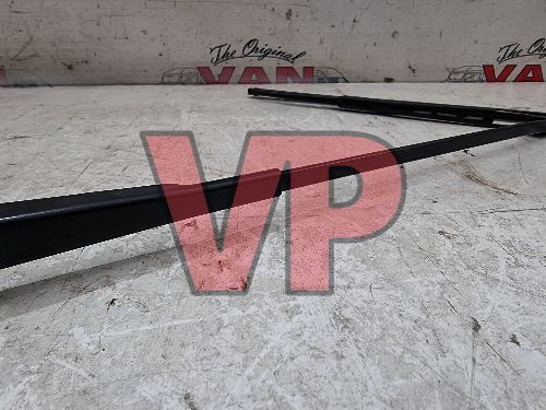 LDV SAIC V80 - Passenger Left N/S Wiper Arm (15 - 20)