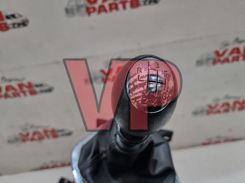 VIVARO TRAFIC 6 Speed 1.6 Gear Stick Lever Selector & Cables 2014-2018